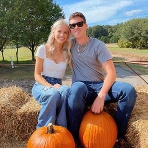 Meet your Posher, Logan